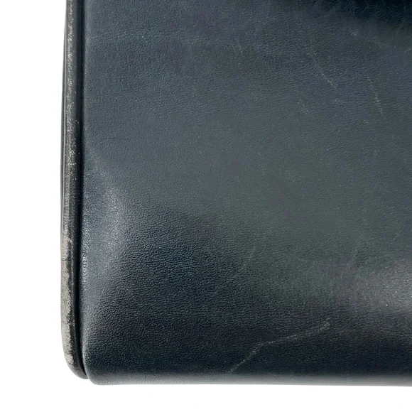 GUCCI Authenticated Vintage Black Interlocking G Leather Crossbody Bag - Picture 11 of 16